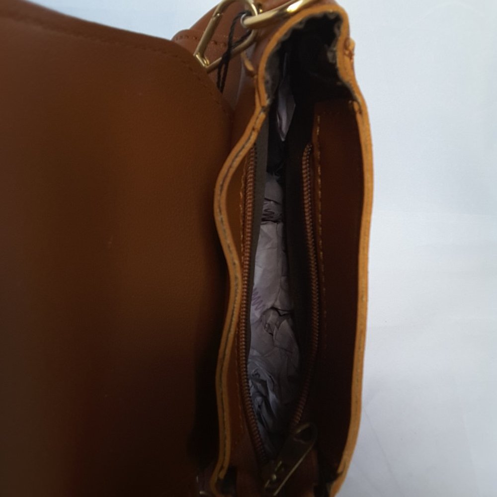 FAUX LEATHER CROSSBODY PURSE - Picture 5 of 5